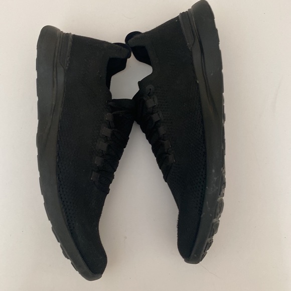 APL TechLoom Breeze size 11 42.5 all black excellent condition hardly worn - Picture 6 of 8